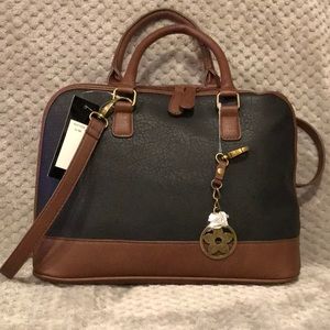 Bueno Collection Crossbody Handle Bag